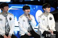 英雄联盟IG全球总决赛赛前采访 Rookie：其实FNC挺好打的