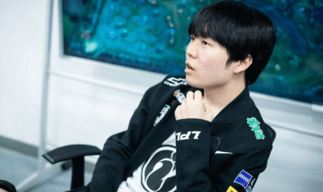 Rookie发文6个字公开道歉,字少却满是心酸 Rookie发文6个字公开道歉,字少却满是心酸