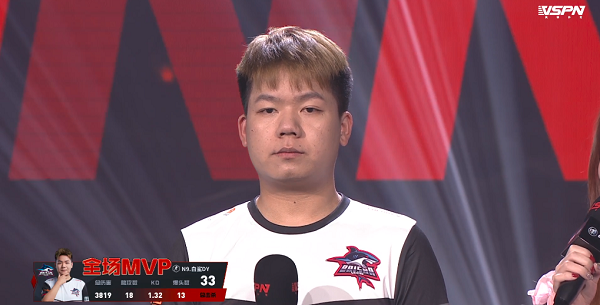 穿越火线：双方激烈厮杀，BS以2-0险胜R.LGD