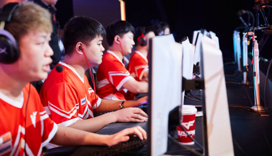 穿越火线：WE战队状态不错，2月8日能否再续辉煌