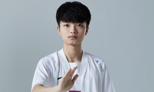 RA“收获”春季赛四连败，众多粉丝要求RA更换AD