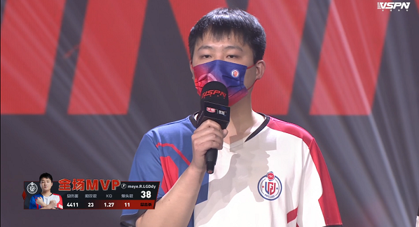 穿越火线：R.LGD两度展现枪法压制，以2-1力克EP