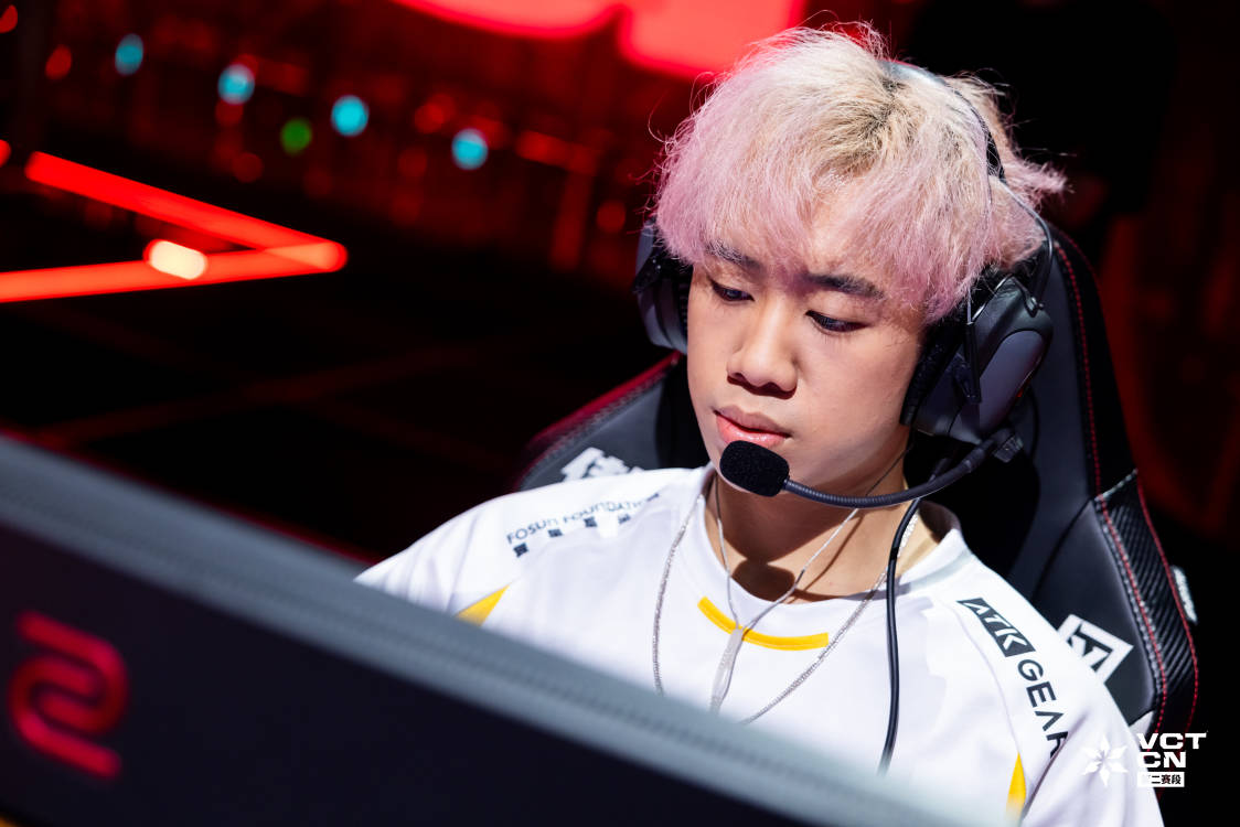 SiuFatBB残局冷静发挥，WOL鏖战三局2:1险胜DRG解锁首胜